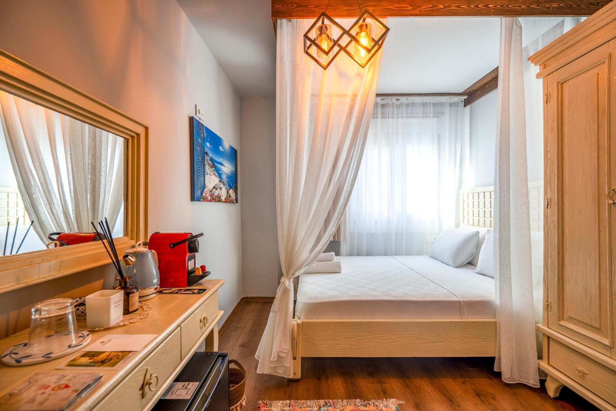 Lulu Inn Hotel Cesme Exterior photo